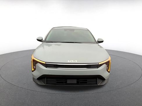 Used 2025 Kia K4 LXS image 4