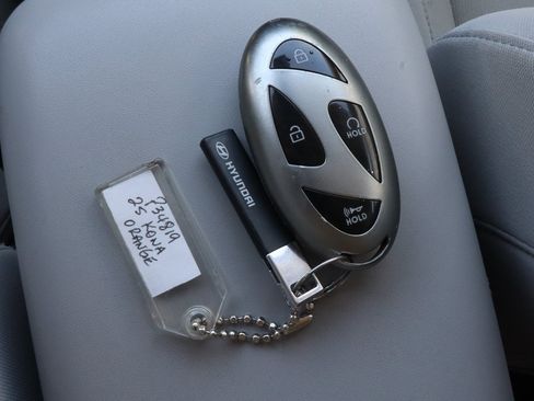 Used 2024 Hyundai Kona SEL FWD image 30