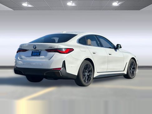 Used 2025 BMW i4 eDrive40 w/ Premium Package RWD image 8