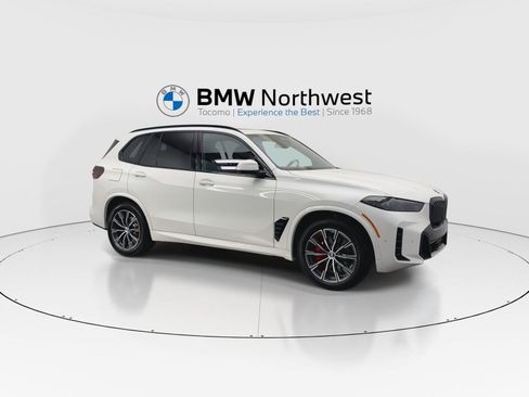 New 2026 BMW X5 xDrive40i w/ M Sport Package AWD/4WD image 6