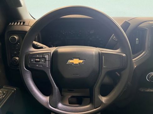 Used 2023 Chevrolet Silverado 1500 Custom AWD/4WD image 15