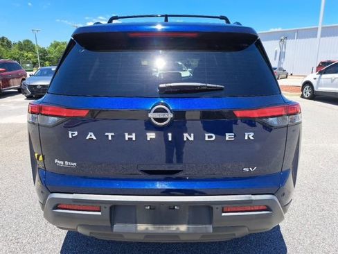Used 2024 Nissan Pathfinder SV w/ Lighting Package (N92) FWD image 10