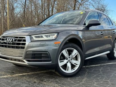 Used 2018 Audi Q5 2.0T Premium Plus w/ Premium Plus Package
