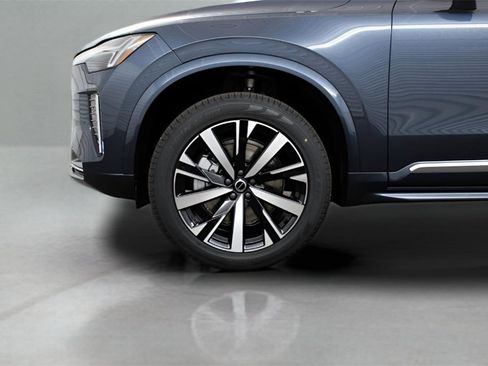 New 2025 Volvo XC90 B6 Core w/ Protection Package image 12