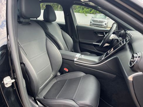 Used 2024 Mercedes-Benz C 300 Sedan image 37