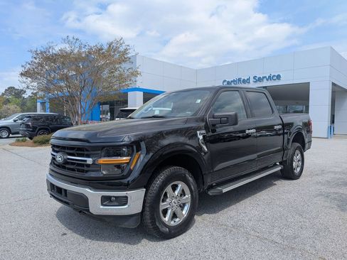 Used 2025 Ford F150 XLT w/ Equipment Group 301A Standard AWD/4WD image 4