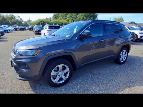 Certified 2023 Jeep Compass Latitude AWD/4WD image 4
