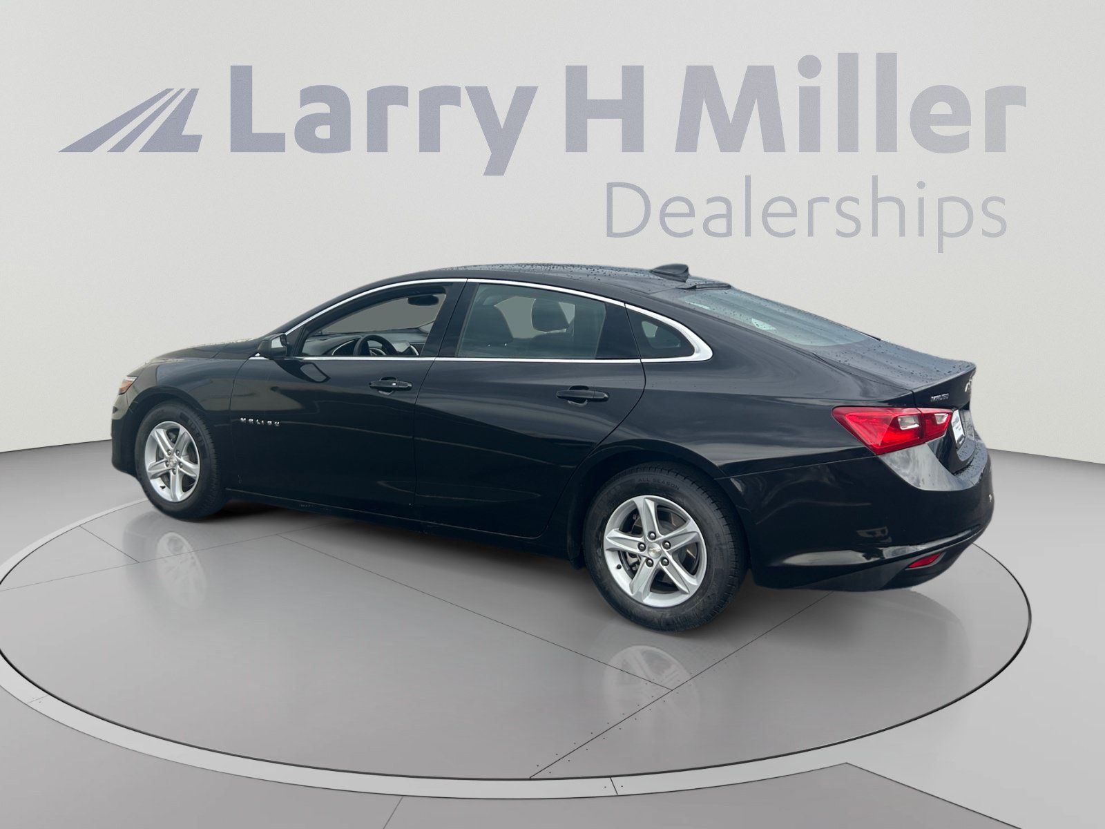 Used 2023 Chevrolet Malibu LS FWD image 3