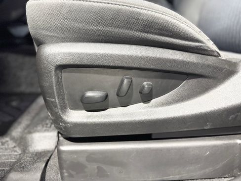 Used 2019 GMC Yukon SLE w/ HD Trailering Package image 20