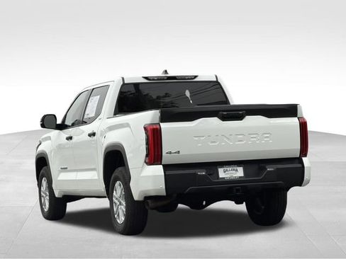 Used 2024 Toyota Tundra SR5 w/ SR5 Convenience Package AWD/4WD image 5