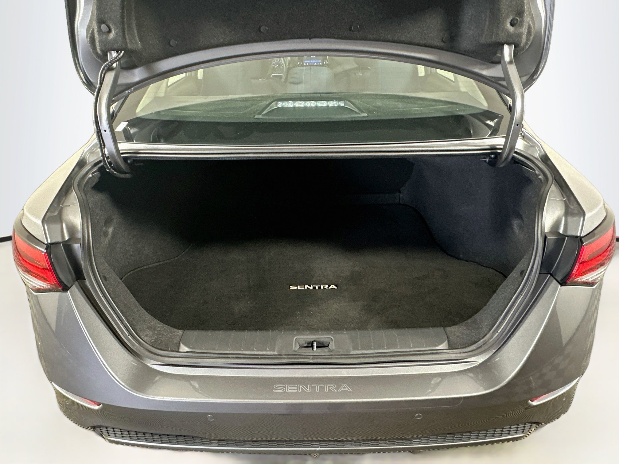 Used 2023 Nissan Sentra S FWD image 27