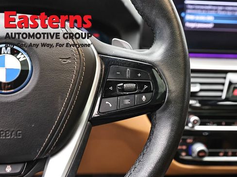Used 2023 BMW 530e xDrive w/ Convenience Package AWD/4WD image 16