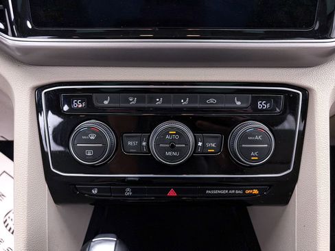 Used 2019 Volkswagen Atlas SEL image 19