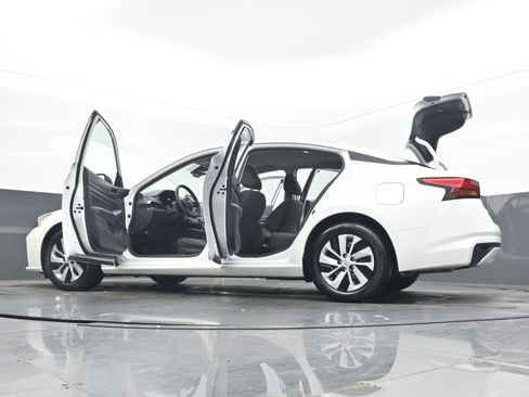 Certified 2025 Nissan Altima 2.5 S image 41