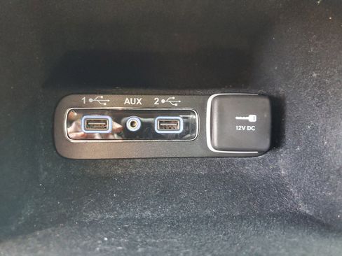 Used 2022 Jeep Grand Cherokee Laredo X RWD image 22