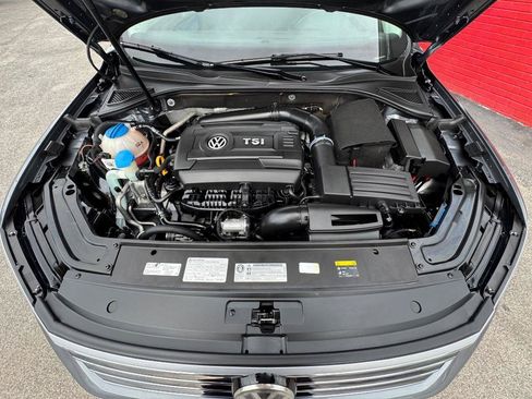 Used 2017 Volkswagen Passat 1.8T SE FWD image 33