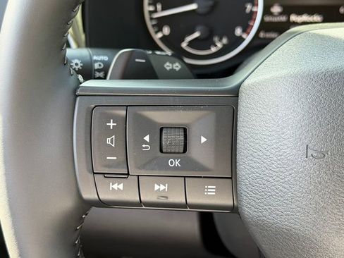 New 2026 Nissan Pathfinder SV AWD/4WD image 13