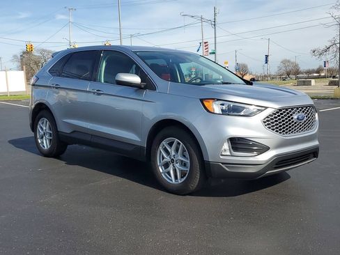 Certified 2023 Ford Edge SEL w/ Convenience Package AWD/4WD image 2