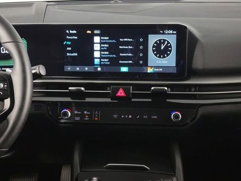 Used 2026 Kia Sportage LX FWD image 22