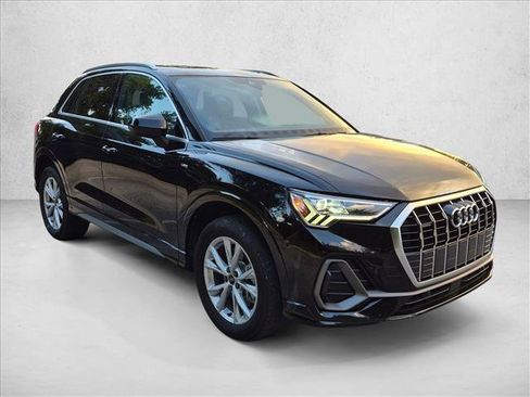 Used 2025 Audi Q3 2.0T Premium AWD/4WD image 3