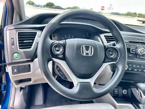 Used 2014 Honda Civic LX image 17
