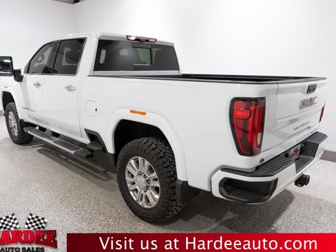 Used 2023 GMC Sierra 2500 Denali w/ Denali Ultimate Package AWD/4WD image 3