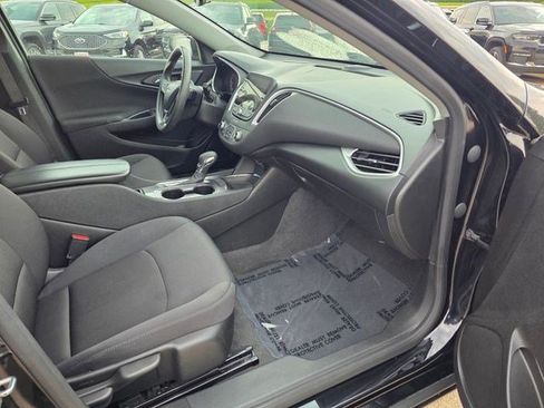 Used 2024 Chevrolet Malibu LT FWD image 16