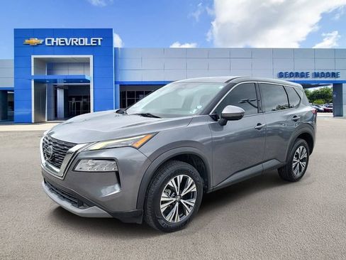 Used 2021 Nissan Rogue SV FWD image 2