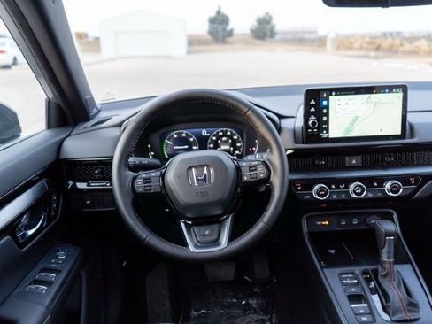 Used 2023 Honda CR-V Sport Touring image 13