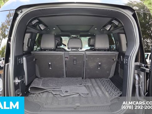 Used 2023 Land Rover Defender 110 V8 image 23