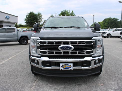 Used 2024 Ford F550 4x4 Regular Cab Super Duty image 3