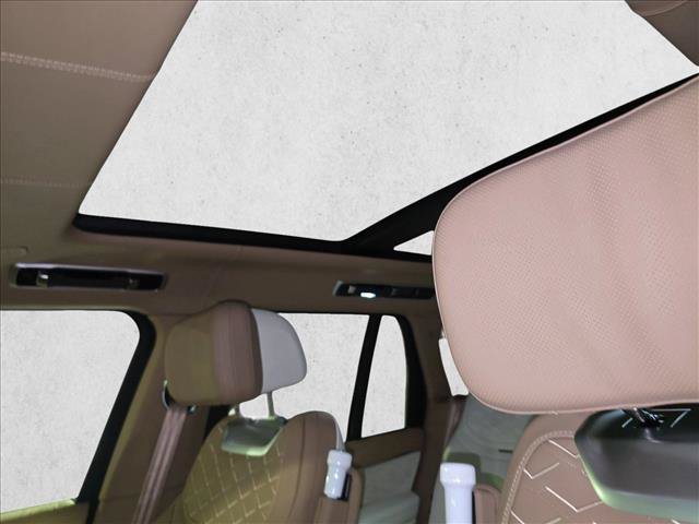 New 2026 Land Rover Range Rover SV AWD/4WD image 29