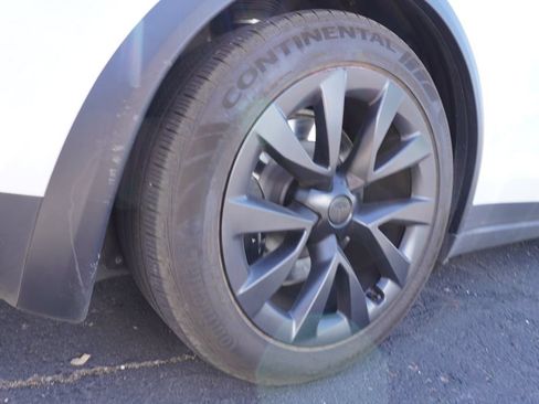 Used 2025 Tesla Model X AWD/4WD image 7