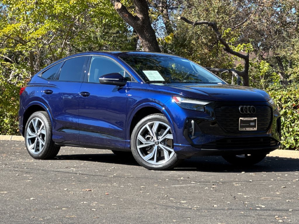 Certified 2024 Audi Q4 e-tron Premium Plus w/ Premium Plus AWD/4WD image 2