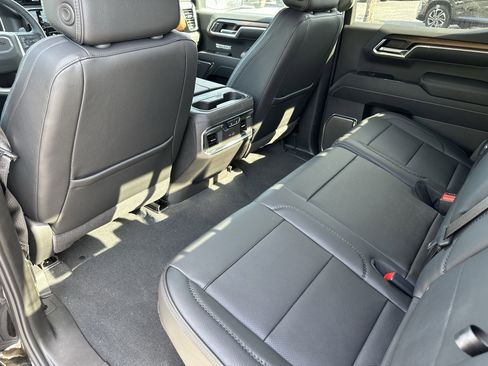 New 2025 GMC Sierra 1500 Denali w/ Denali Reserve Package image 17