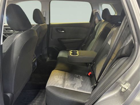 Used 2023 Nissan Rogue SV AWD/4WD image 13