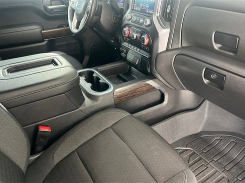 Used 2022 GMC Sierra 1500 Elevation image 19