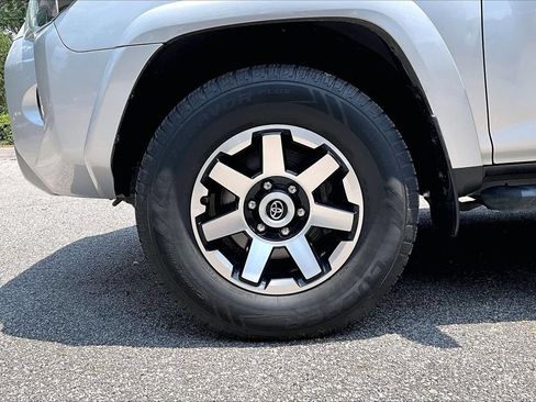 Used 2020 Toyota 4Runner TRD Off-Road Premium w/ Moonroof Package AWD/4WD image 34