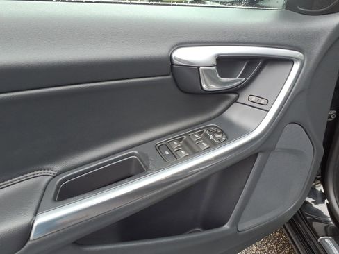 Used 2015 Volvo V60 T5 Platinum AWD/4WD image 6