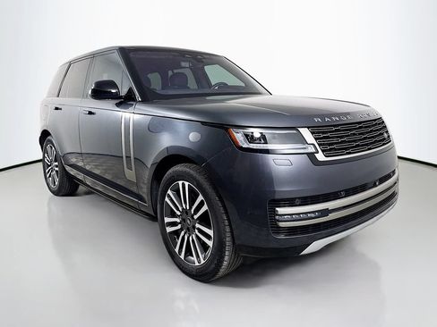Used 2023 Land Rover Range Rover SE AWD/4WD image 3