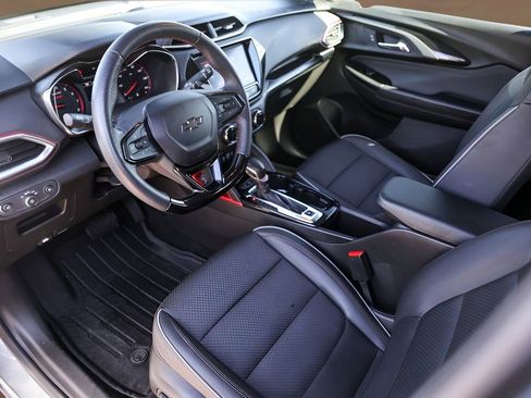 Used 2021 Chevrolet TrailBlazer RS w/ Convenience Package image 10