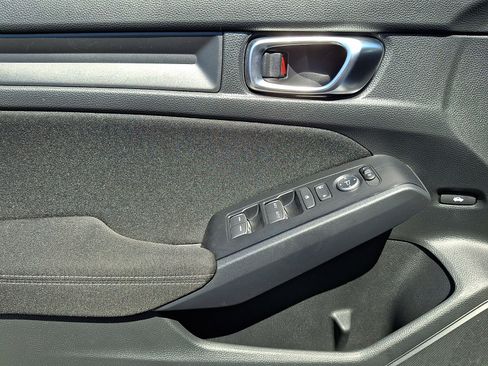 Certified 2025 Honda Civic LX image 11