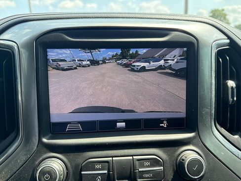 Used 2020 Chevrolet Silverado 1500 LT Trail Boss AWD/4WD image 23