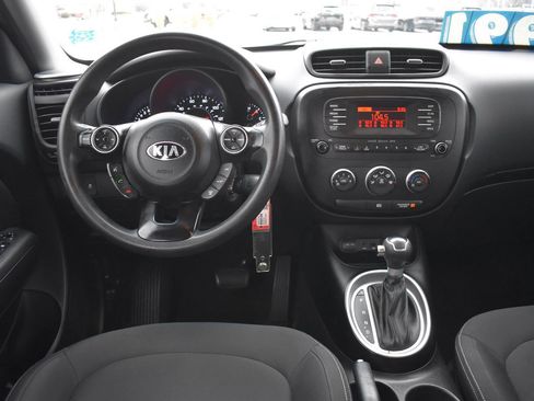 Used 2015 Kia Soul image 16