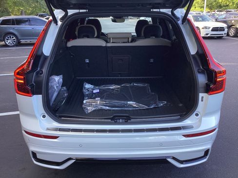 Used 2026 Volvo XC60 B5 Plus w/ Protection Package Premier AWD/4WD image 35