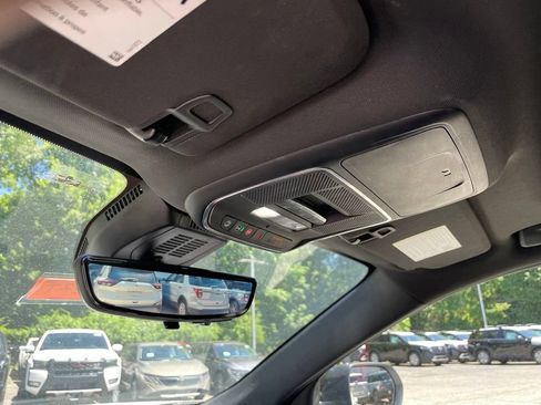 Used 2025 Chevrolet Equinox RS w/ Safety and Technology Package FWD image 25