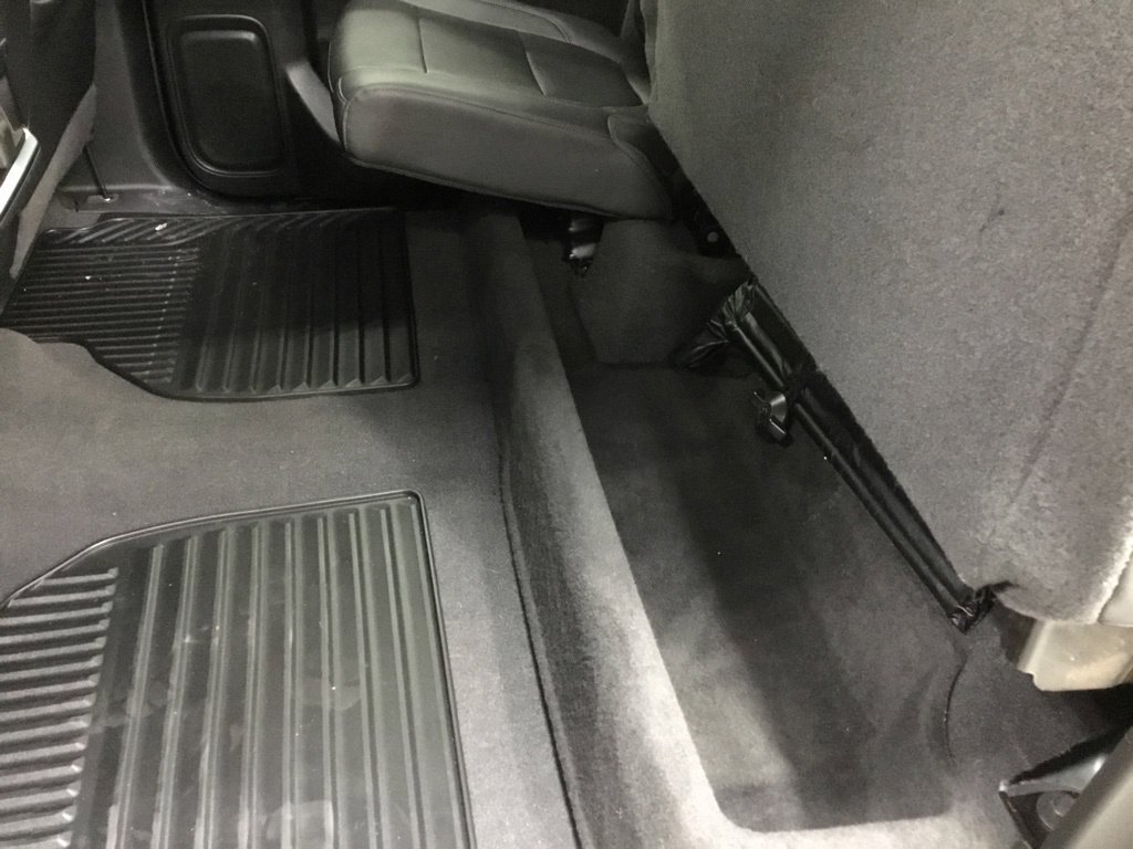 Used 2019 Chevrolet Silverado 1500 LTZ AWD/4WD image 39