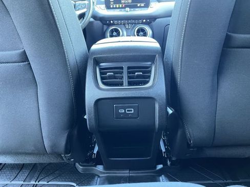 Certified 2025 Chevrolet Blazer LT w/ Convenience Package FWD image 21