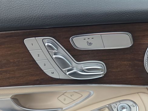 Used 2021 Mercedes-Benz GLC 300 GLC 300 image 14