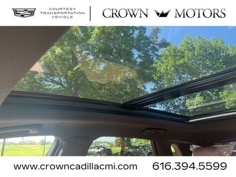 Used 2025 Cadillac XT5 Premium Luxury image 32